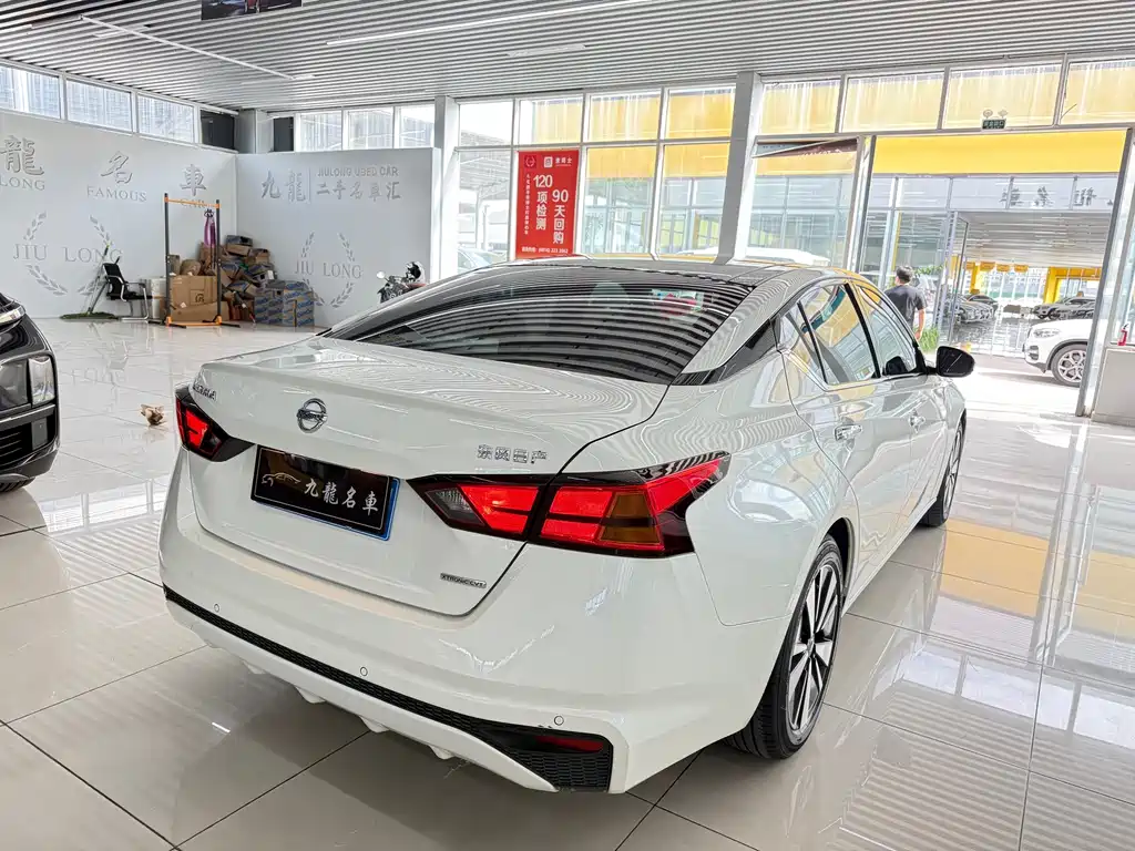 Nissan Teana — миниатюра 6