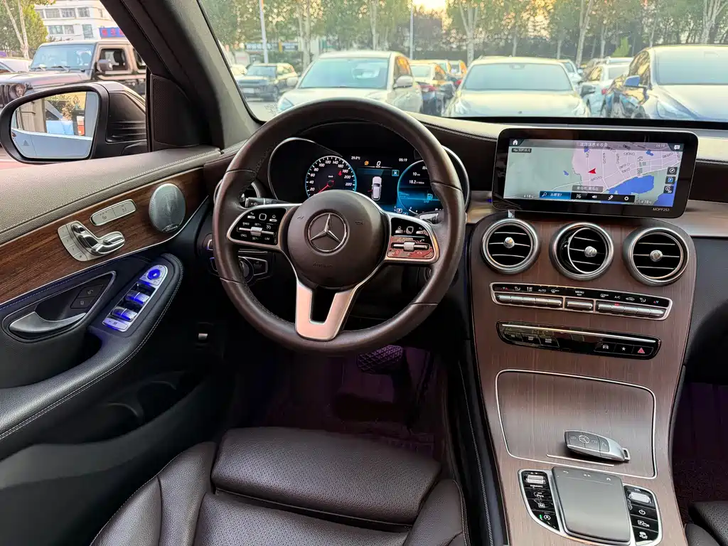 Mercedes-Benz GLC — миниатюра 11
