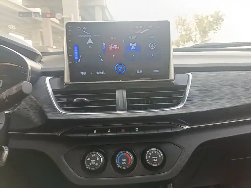 Baojun 360 — миниатюра 13