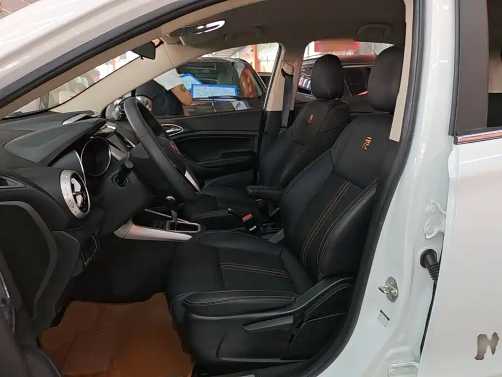 BYD Yuan — миниатюра 15
