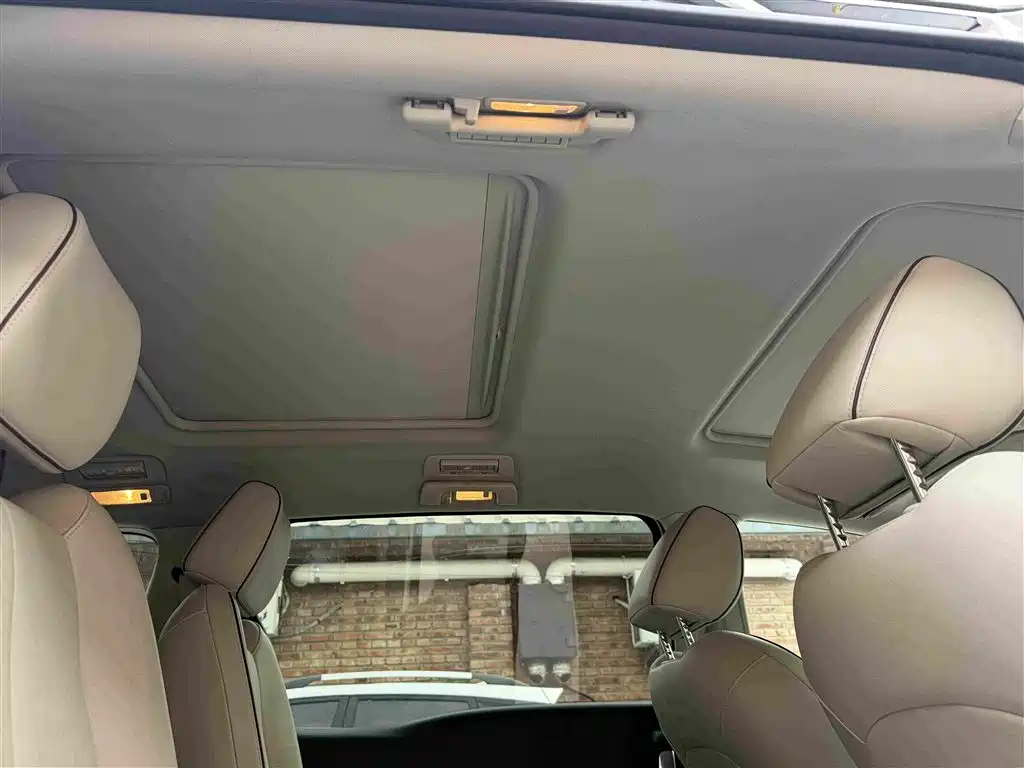 Buick GL8 — миниатюра 16
