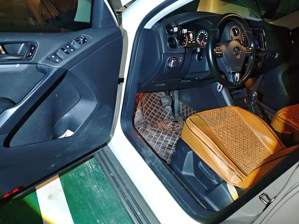 Volkswagen Tiguan — миниатюра 12