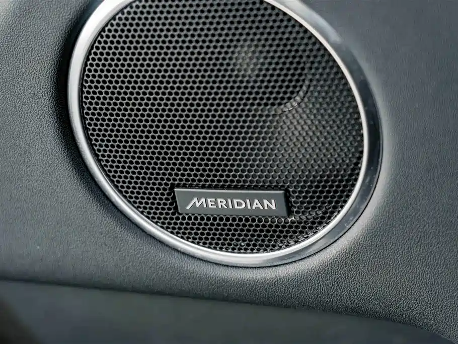 Land Rover Discovery Sport — миниатюра 18