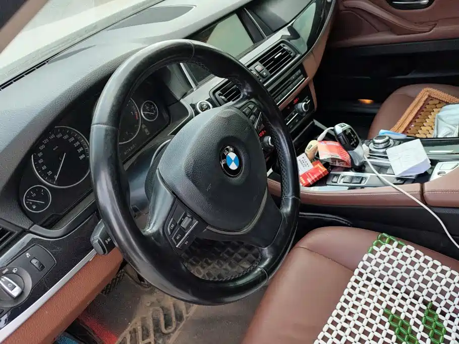 BMW 5 Series — миниатюра 15