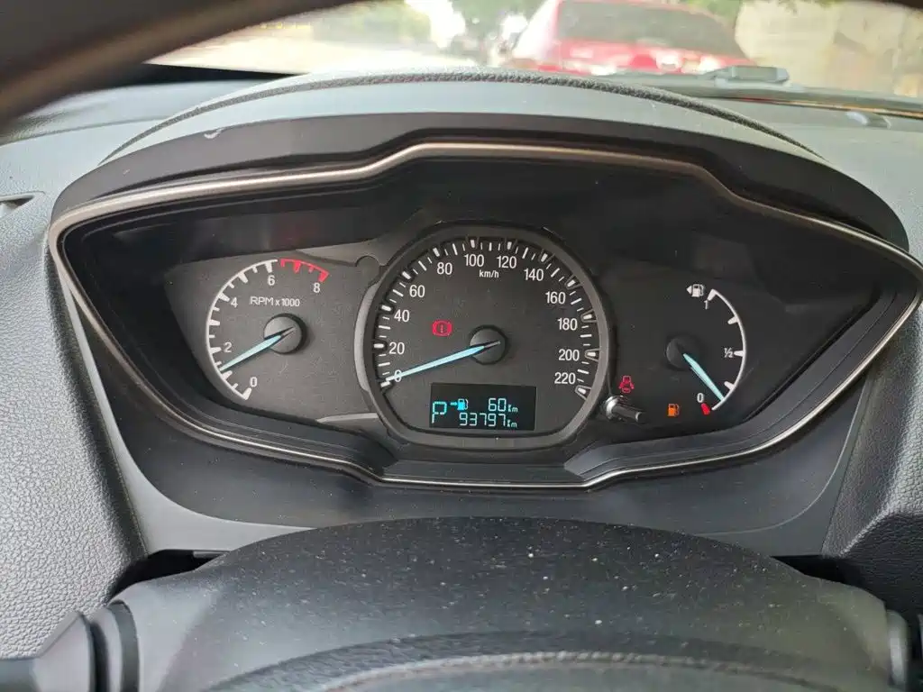 Ford Escort — миниатюра 12