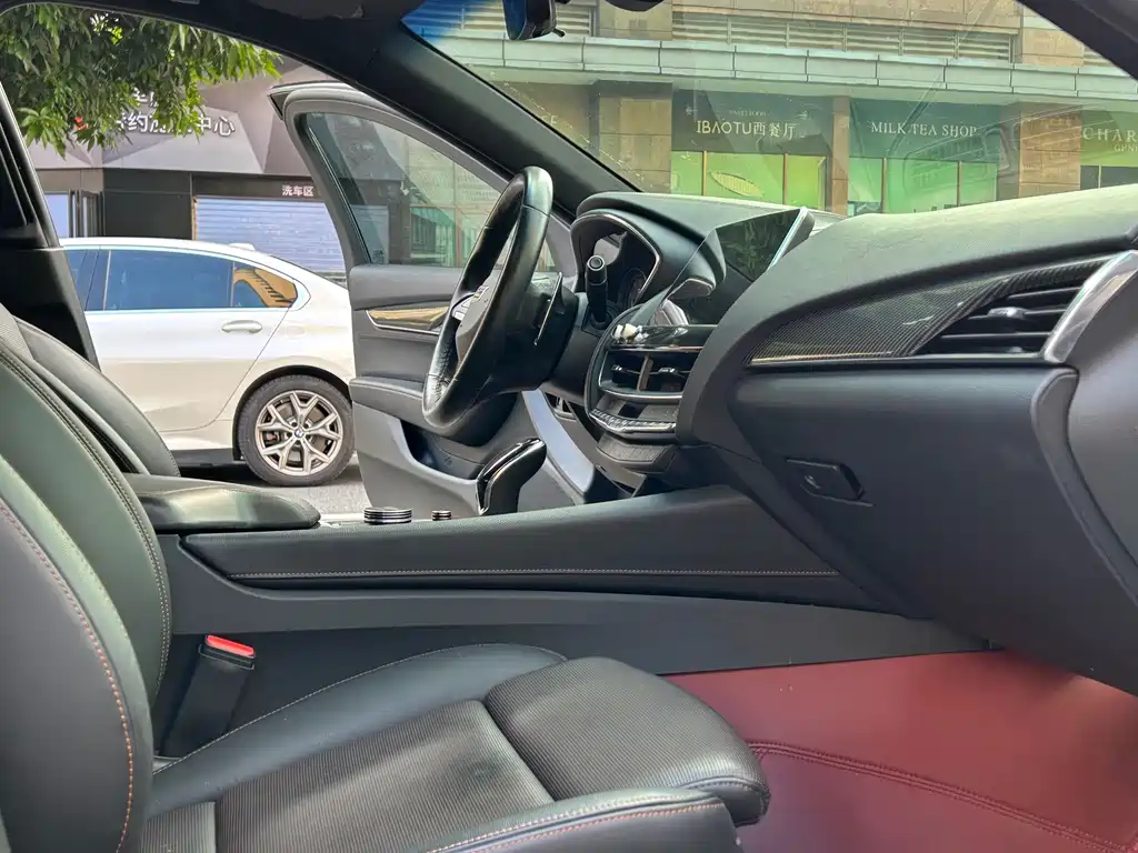 Cadillac CT5 — миниатюра 19