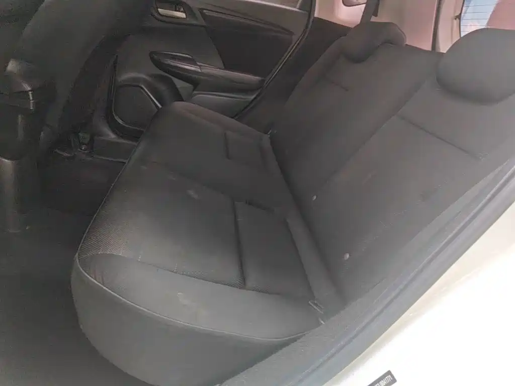 Honda Fit — миниатюра 17