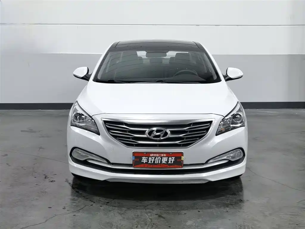 Hyundai Mistra 2016 1.6T AT GLS