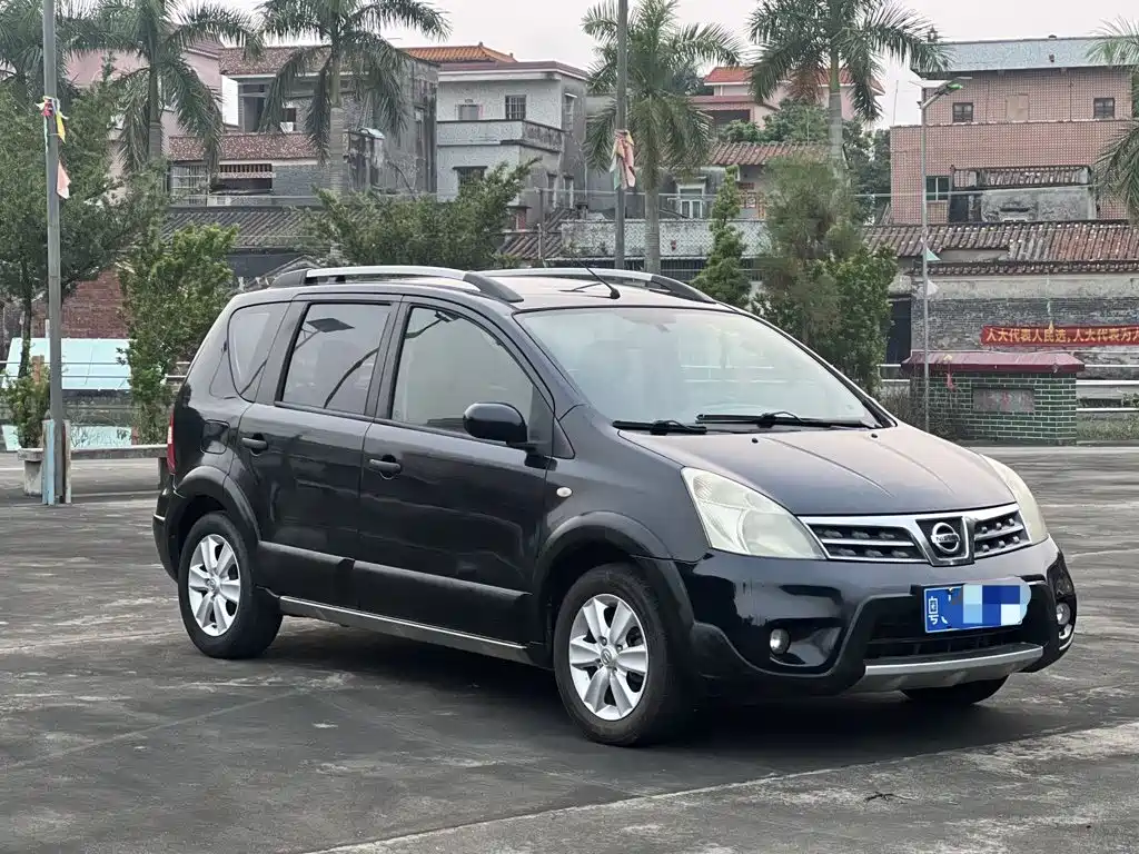 Nissan Livina — миниатюра 3