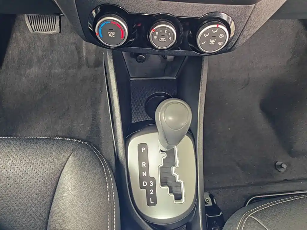 Kia K2 — миниатюра 14