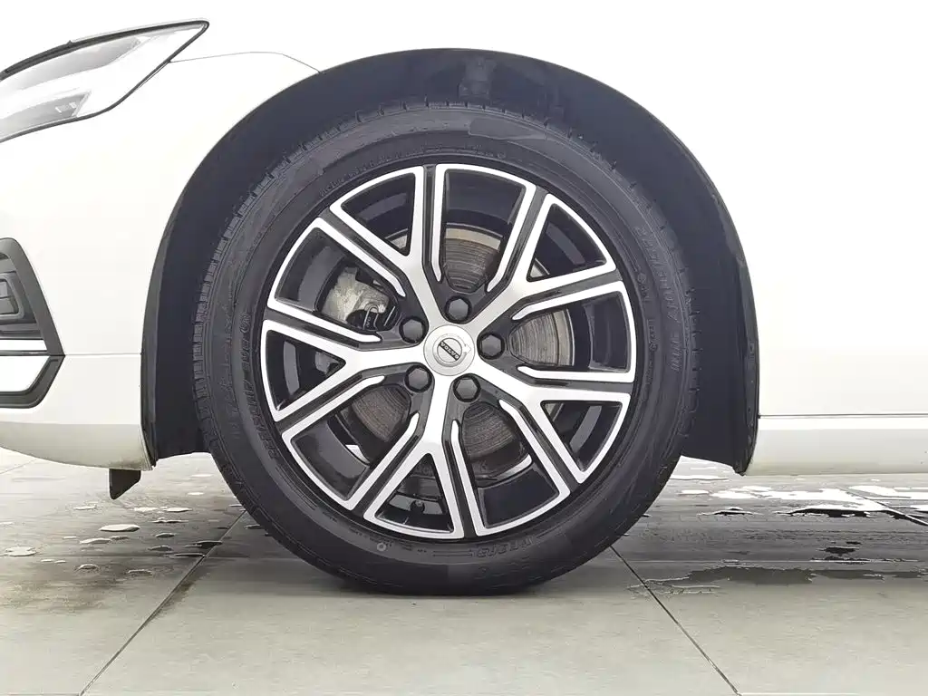 Volvo S60 — миниатюра 17