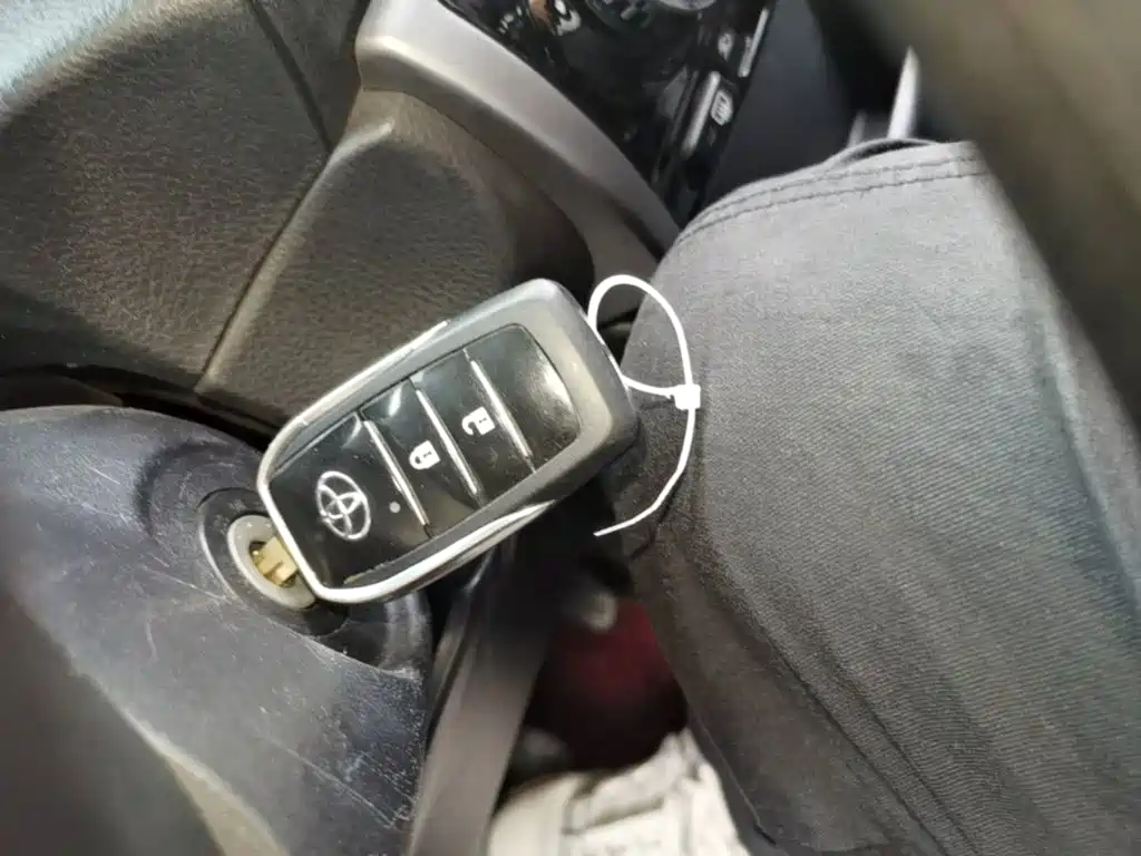Toyota Yaris L — миниатюра 9