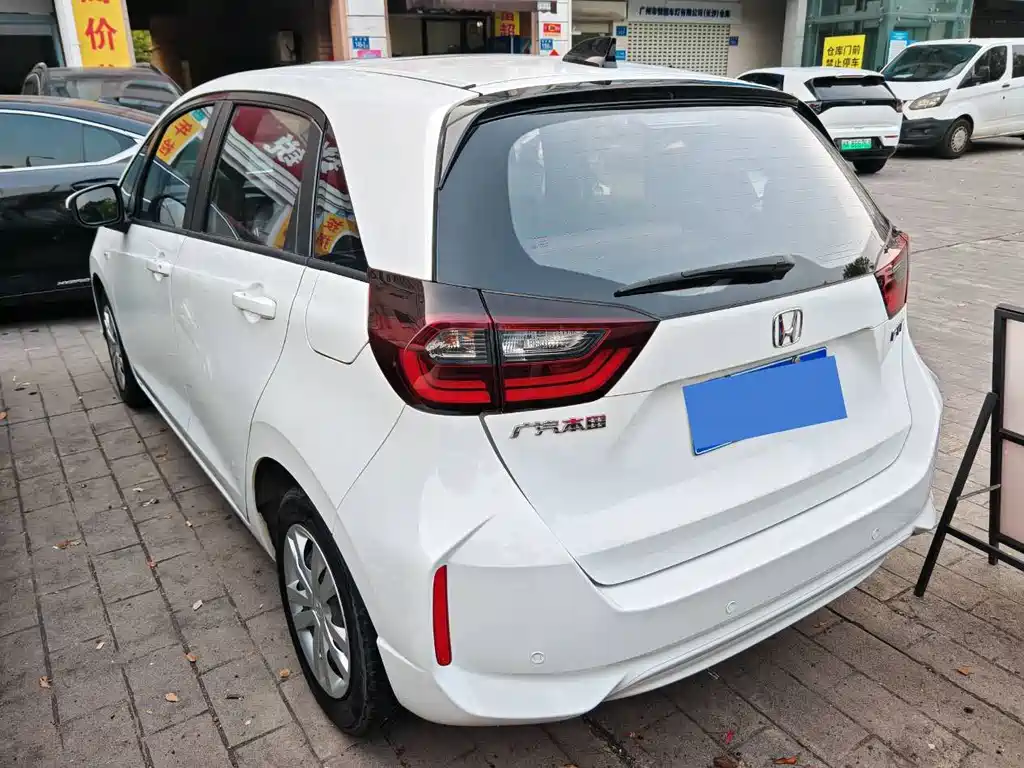 Honda Fit — миниатюра 10