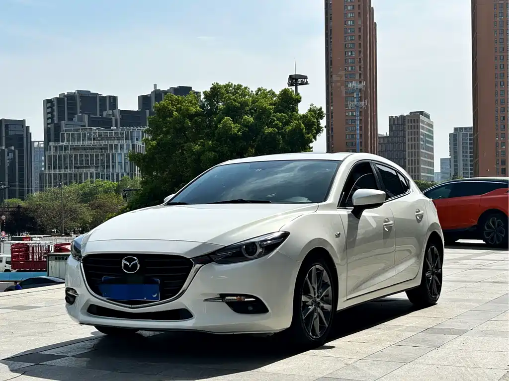 Mazda 3 Axela 2018