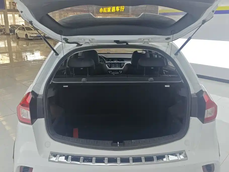 Geely Vision X3 — миниатюра 4