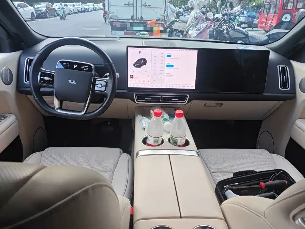 Li Auto Li L8 — миниатюра 13