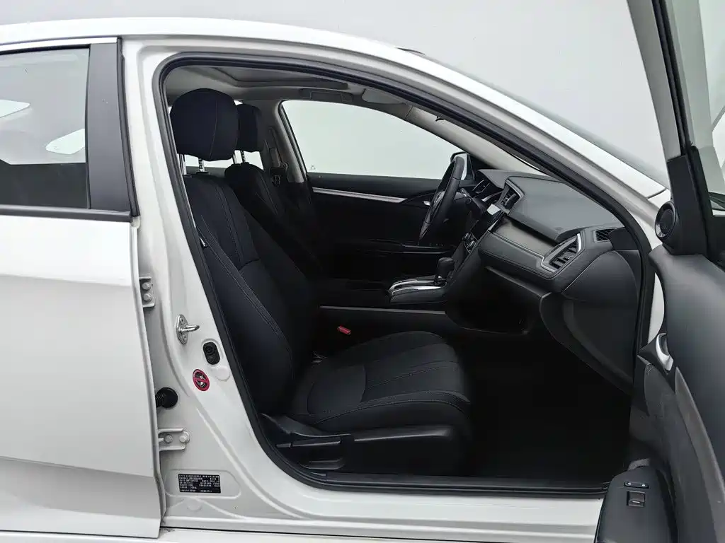 Honda Civic — миниатюра 23