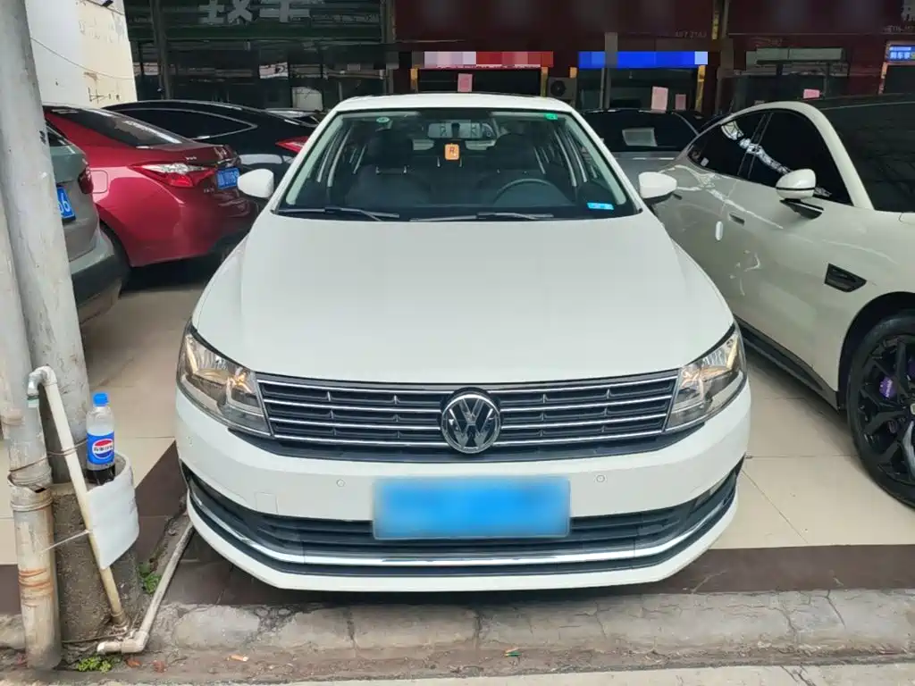 Volkswagen Lavida — миниатюра 3
