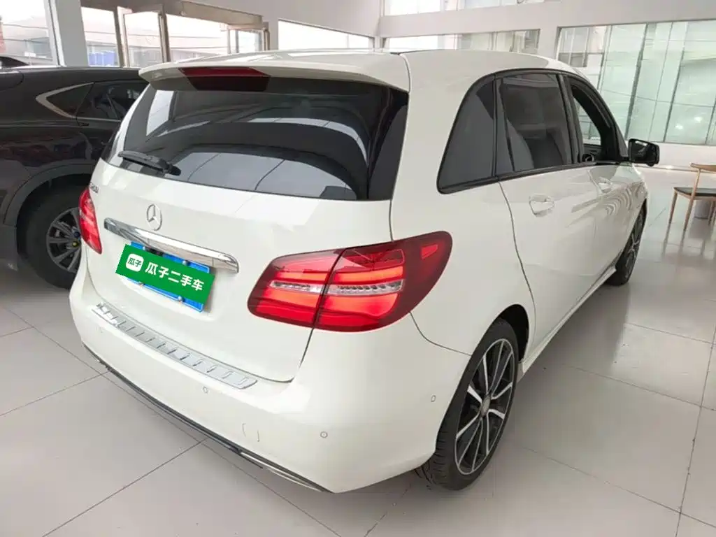 Mercedes-Benz B-Class — миниатюра 7