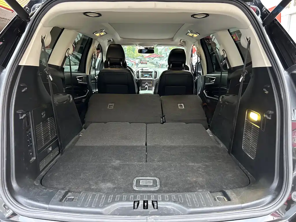 Ford Edge — миниатюра 16