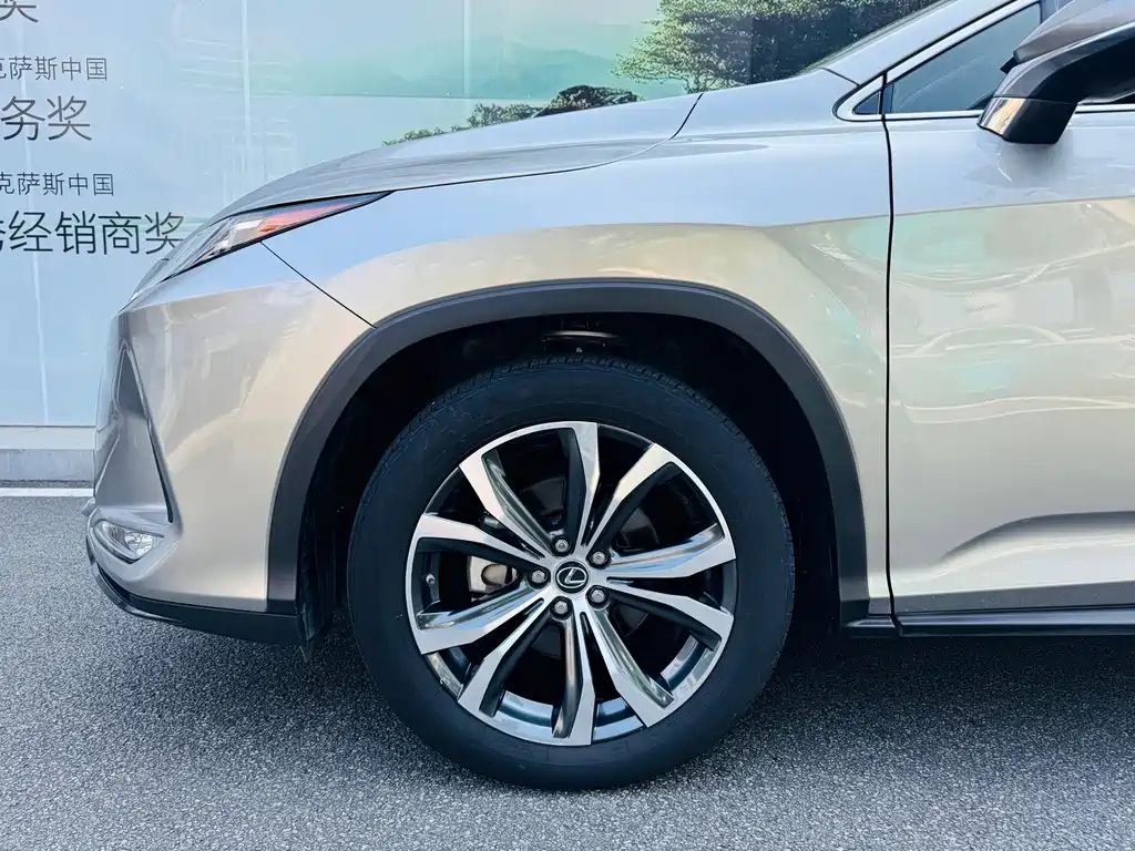 Lexus RX — миниатюра 15