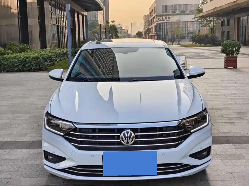 Volkswagen Sagitar 2021
