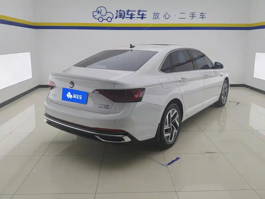Volkswagen Sagitar 2023 300TSI DSG