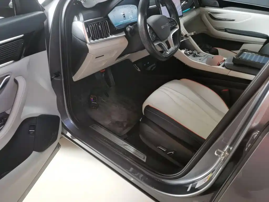 BYD PLUS New Energy — миниатюра 16