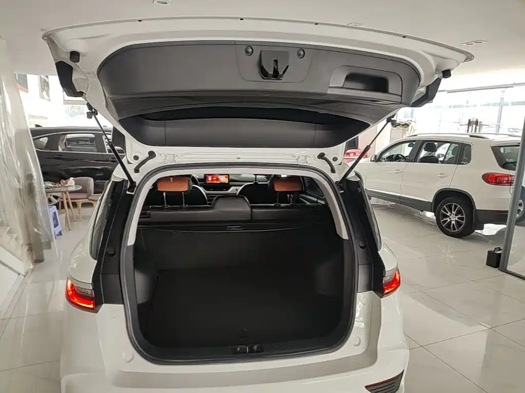 Geely Vision X6 — миниатюра 19