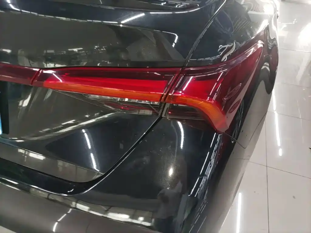 Toyota Avalon — миниатюра 8