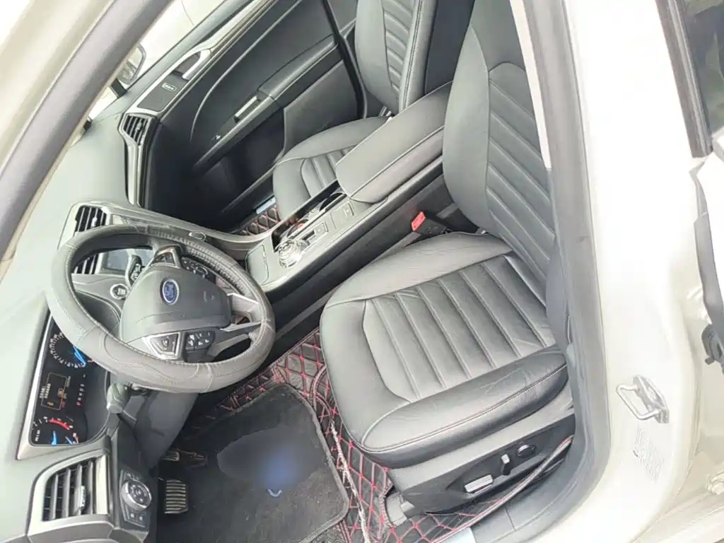 Ford Mondeo — миниатюра 15