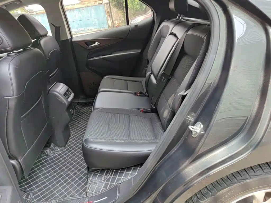 Chevrolet Equinox — миниатюра 17
