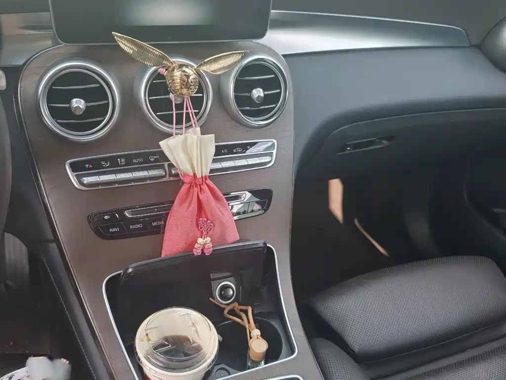 Mercedes-Benz GLC — миниатюра 9
