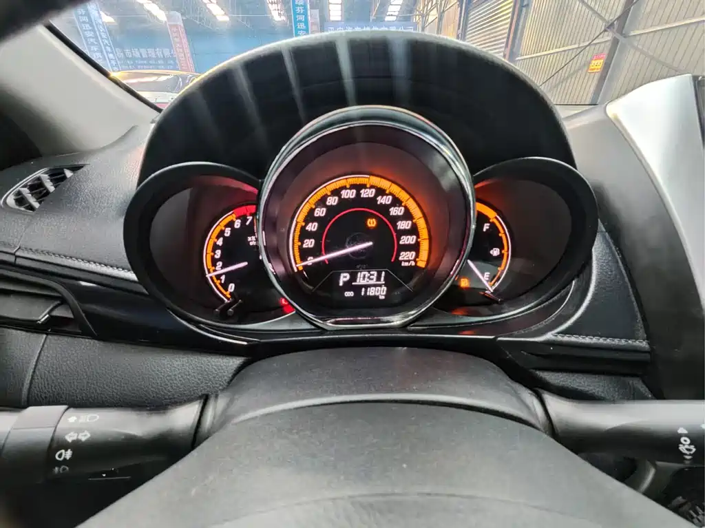 TOYOTA YARIS L ZHIXUAN