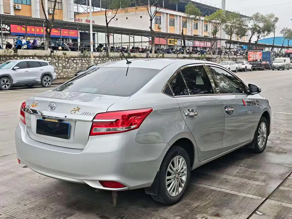 TOYOTA VIOS