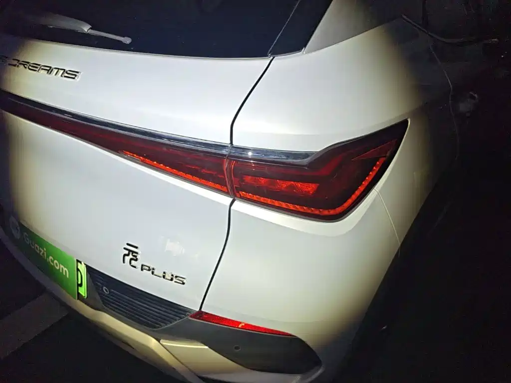 BYD Yuan Plus — миниатюра 8