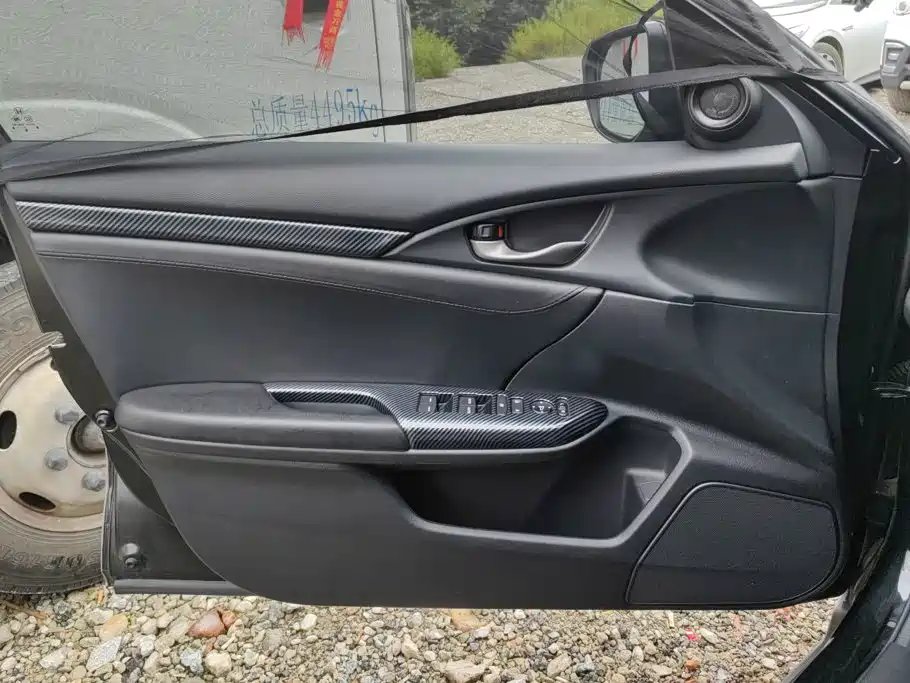 Honda Civic — миниатюра 7