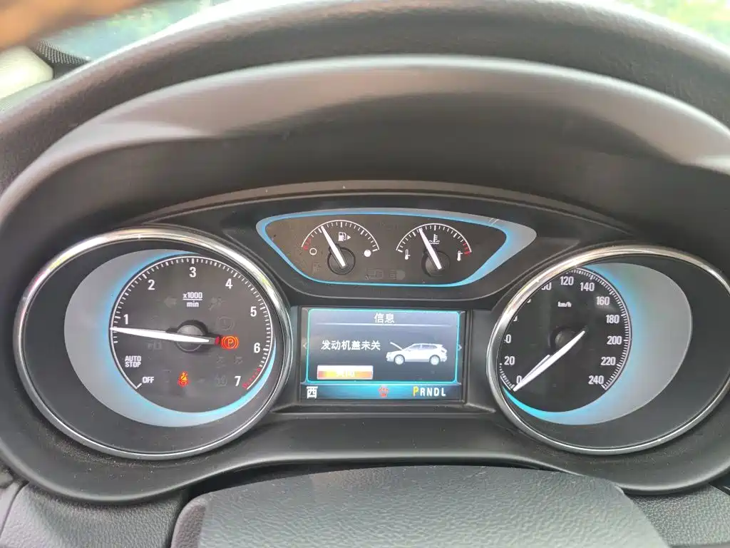Buick Envision Plus — миниатюра 8