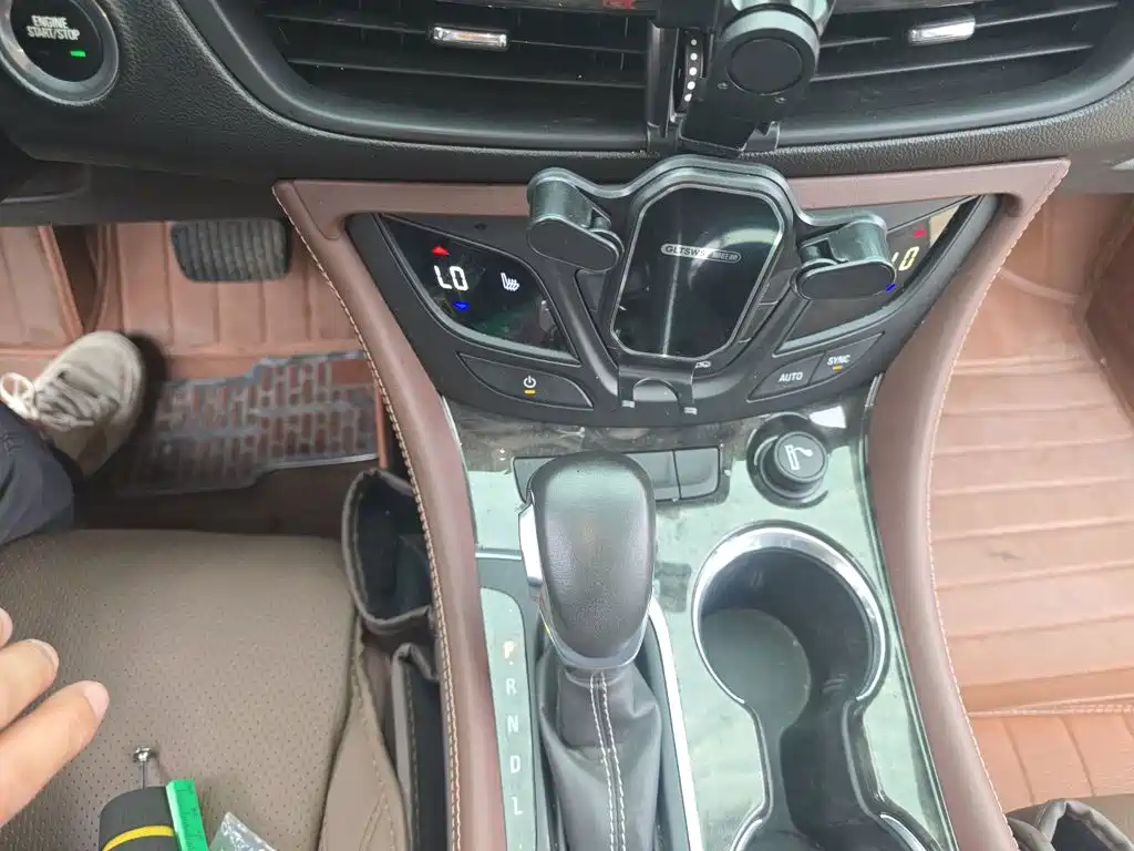 Buick Envision Plus — миниатюра 11