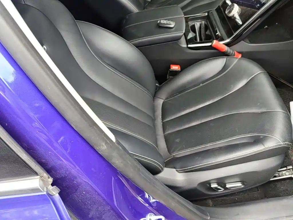 Roewe MARVEL X — миниатюра 25