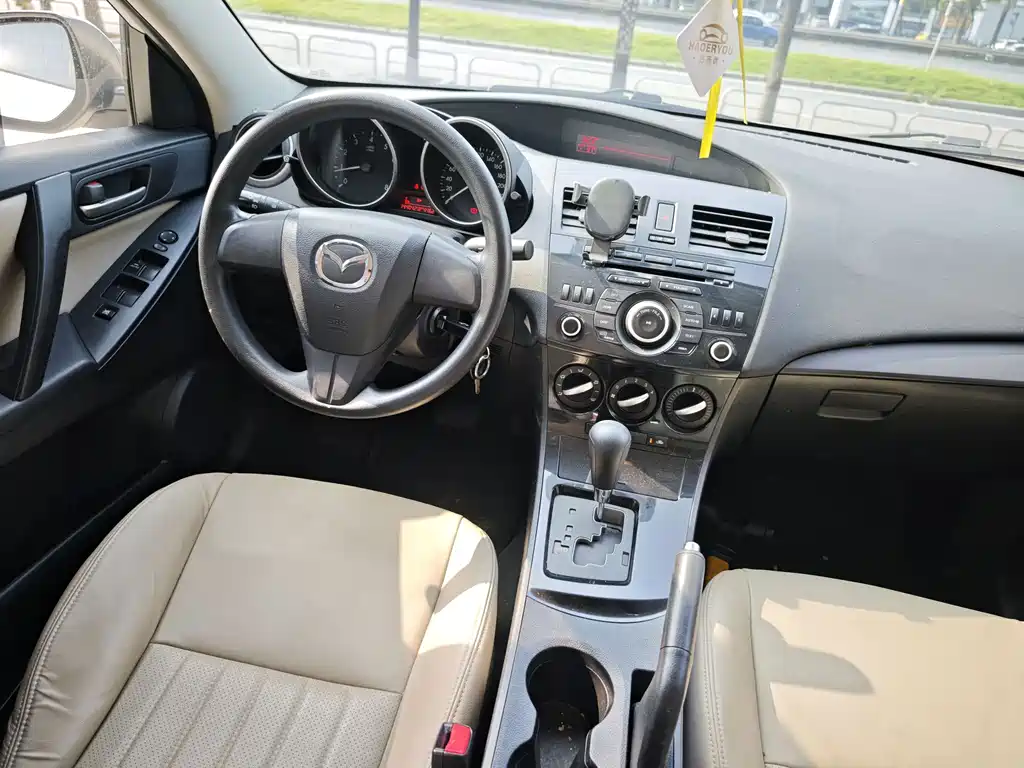 Mazda 3 Xingcheng — миниатюра 7