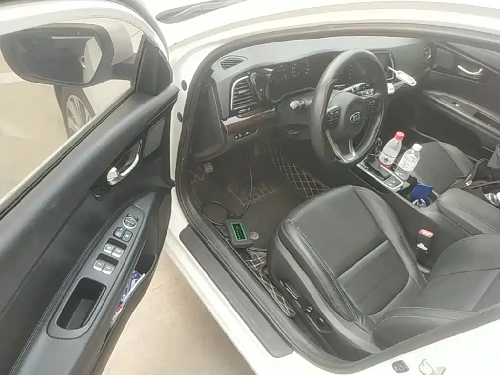 Kia K4 — миниатюра 16