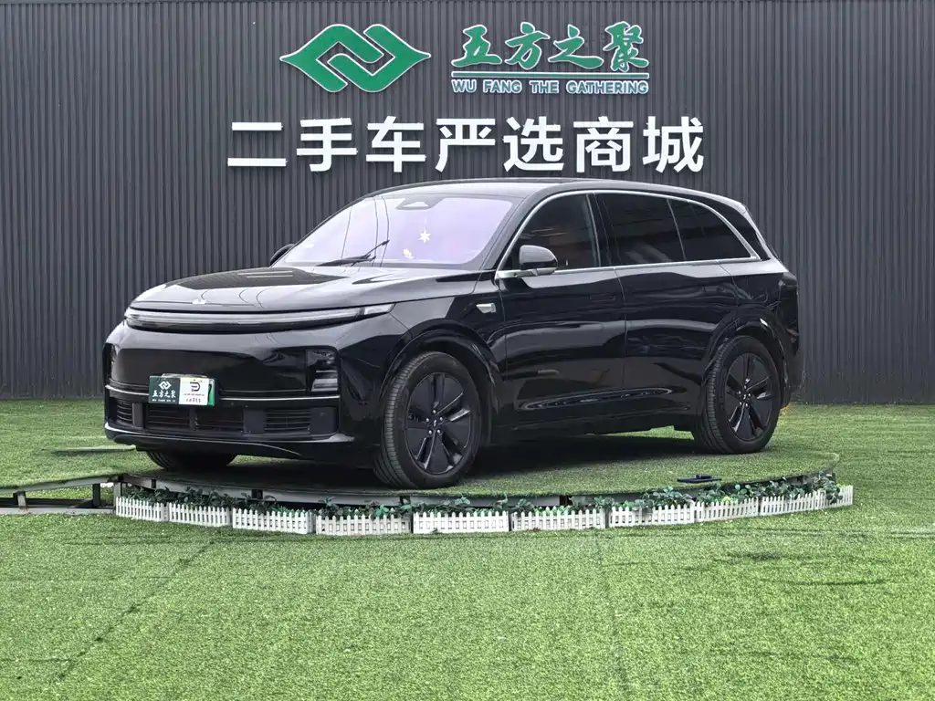 Li Auto Li L7 2025