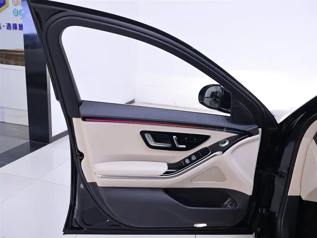 MERCEDES-BENZ S CLASS