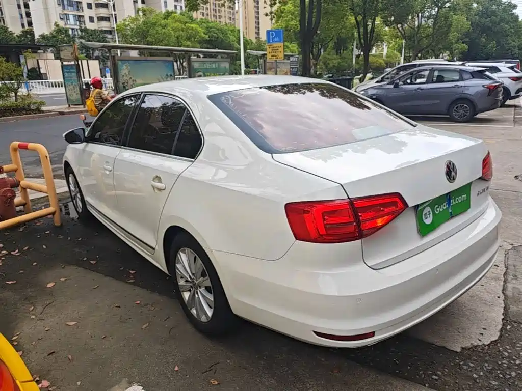 Volkswagen Sagitar — миниатюра 5