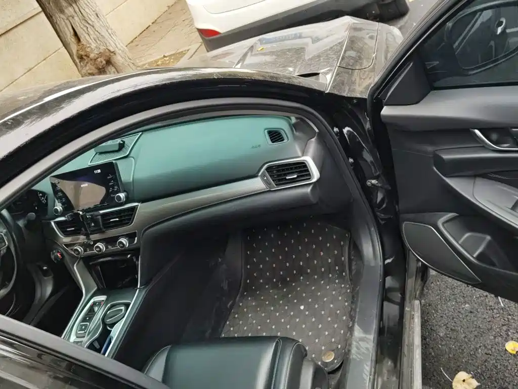 Honda Accord — миниатюра 19