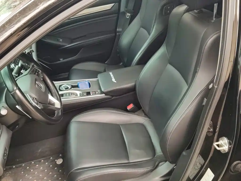 Honda Accord — миниатюра 11