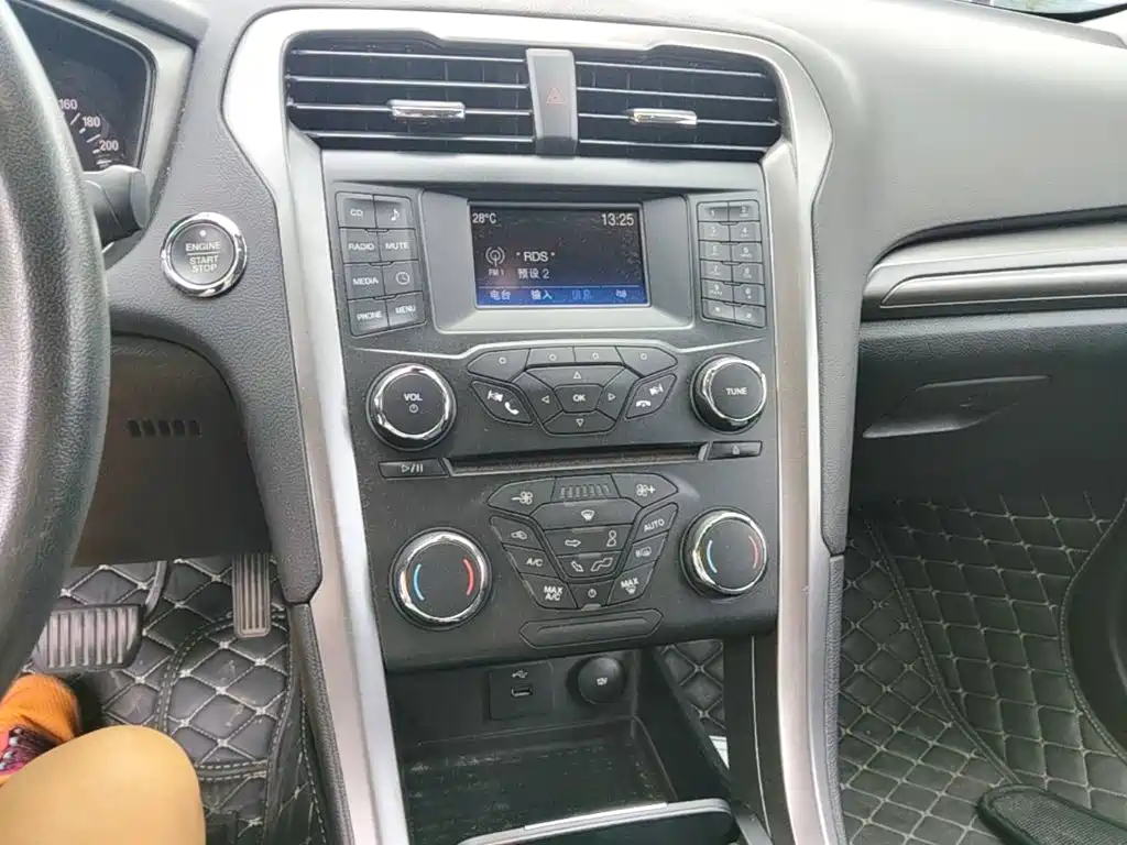 Ford Mondeo — миниатюра 13