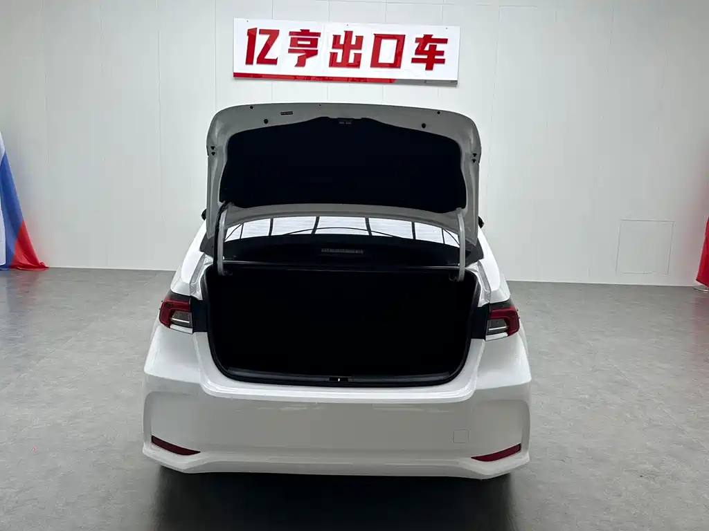 Toyota Corolla — миниатюра 17