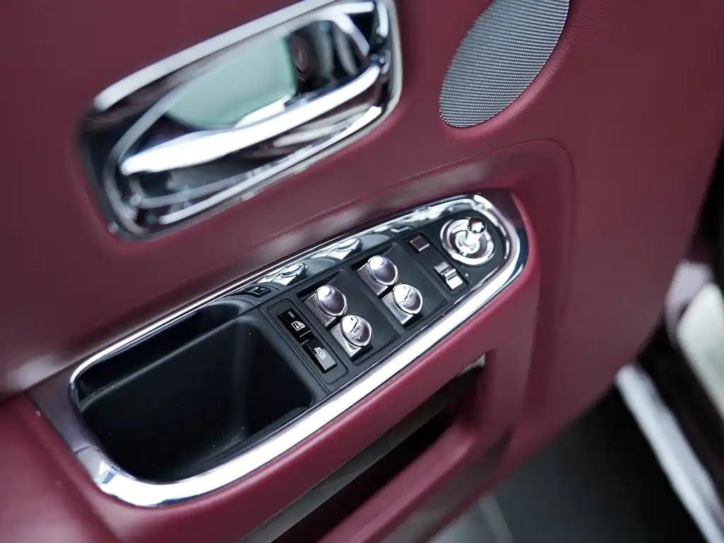 Rolls-Royce Ghost — миниатюра 22